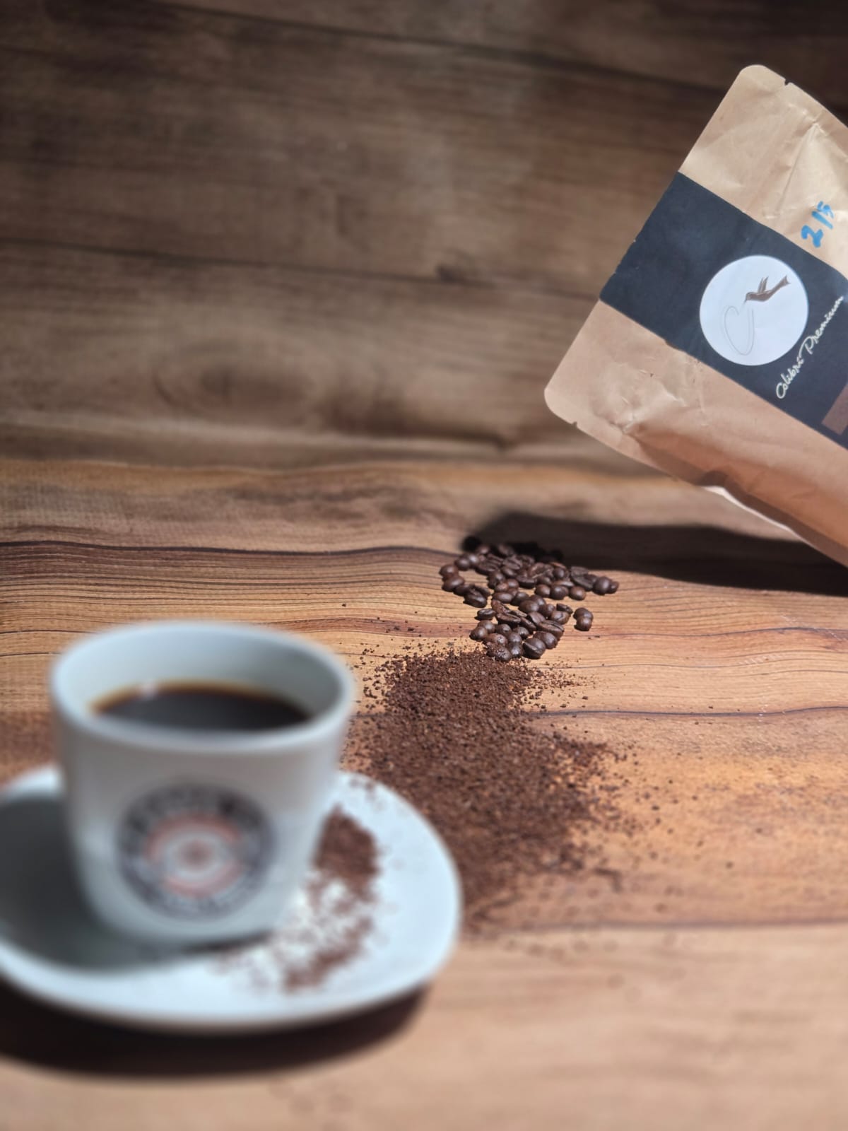 Café y bolsa de café Colibrí Premium